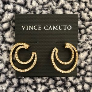 Vince Camuto • Statement Studs • Gold